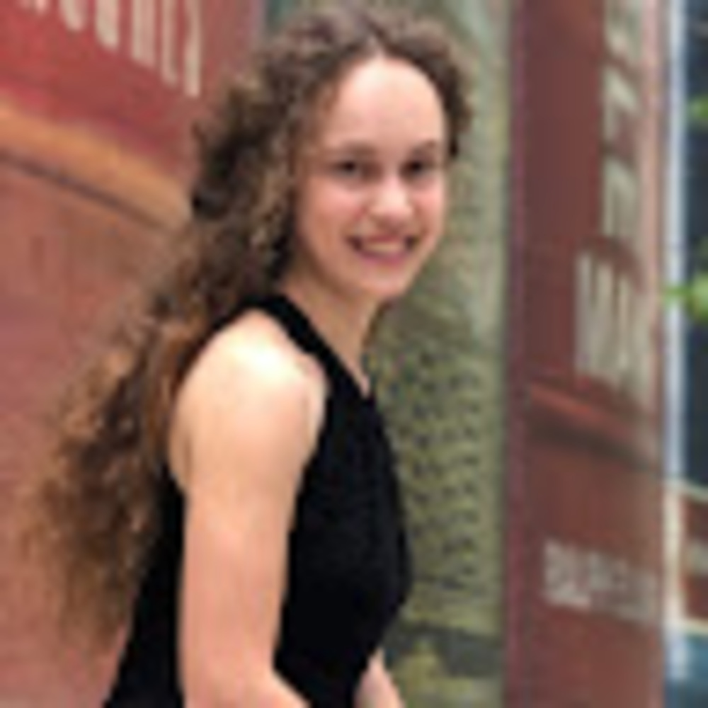 Meet your Posher, Adriana